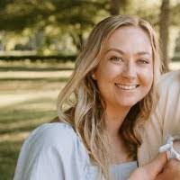 Erin Anthony's Instagram, Twitter & Facebook