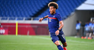 Initialement signé pour durer jusqu'à la coupe du monde 2018, le contrat vient d'être officiellement prolongé jusqu'en 2026. Qw1awpf3bcdlnm