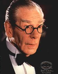 PENGHARGAAN: Michael Gough meninggal dunia pada 17 Mac tahun 2011, pada  usia 94 tahun. Lakonannya sebagai Alfred Pennyworth, Butler yang dipercayai  dan orang kepercayaan kepada Caped Crusader, masih dianggap oleh ramai  sebagai