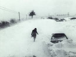 Die schneekatastrophe in norddeutschland 1978/1979 war ein schneefall mit schneesturm in norddeutschland zur jahreswende 1978/1979 von außergewöhnlichem ausmaß. Die Schneekatastrophe Eine Chronologische Ubersicht