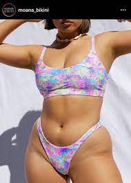 Pin By Annesthesia On Hip Dips Beautiful Hips High Neck Bikinis Cute Outfits