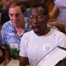 Artists and Audience Blend as 1,000 Voices Sing