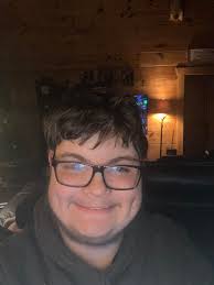 Hi everyone, Can anyone recommend a good accountant for tax returns . Thank  you !!! Happy New Year 🎈