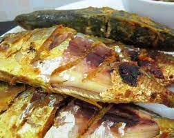 Kakap ekor kuning (ocyurus chrysurus) kemudian kita beralih ke jenis ikan kakap kuning. Resep Dan Cara Membuat Masakan Ikan Ekor Kuning Bakar Kunyit Kecap Yang Lezat Selerasa Com