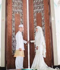 Konsep pre wedding sederhana, pre wedding islami, pre wedding lucu, pre wedding murah, pre wedding unik. Mybers Reminisce Konsep Prewedding Islami Berlatar Masjid Ide Konsep Foto Islami Untuk Foto Prewedding Hijab
