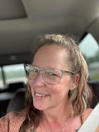 Who wants to work from home booking hotels, all-inclusive resorts, cruises,  theme parks, vacation packages and more? All training included! Message me  for details! ✈️🧳🌴