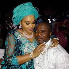 Mercy aigbe is one of the most popular nigerian actresses today. For Peace To Reign Read Mercy Aigbe S Estranged Husband Lanre Gentry S Public Apology Bellanaija