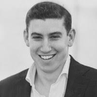 1300+ perfiles de «James Steele»