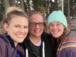 Alexandra Lunsford's Instagram, Twitter & Facebook