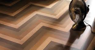 Il parquet prefinito permette di eliminare completamente alcuni disagi come lo sgradevole odore della verniciatura e la polvere che inevitabilmente si i prezzi variano in base al tipo di legno impiegato; Differenza Parquet In Legno Massello E Parquet Prefinito Orlandi Parquet