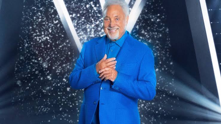 Tom Jones says he was fired from 'The Voice UK' and is 'not thrilled' by the decision - RETROPOP