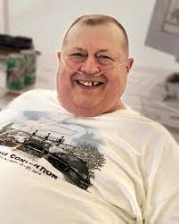 Marisa Livingston's Instagram, Twitter & Facebook