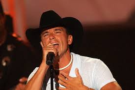No shoes, no shirt, no problem; Kenny Chesney Bio Age Height Girlfriend Net Worth Songs 2021