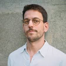 El mejor consejo que me han dado en los últimos años fue: lee a Fernanda  Eberstadt. Fui a su casa el otro día, y aquí el resultado. Su familia  mitológica, sus tonteos