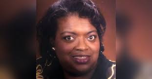 Faye Crawford's Instagram, Twitter & Facebook