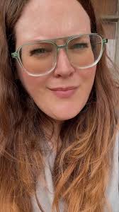 Bethany Armstrong (@bethanyarmstrong89)