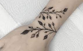 Tatuagem de ramo: 30 ideias maravilhosas para conhecer e se apaixonar