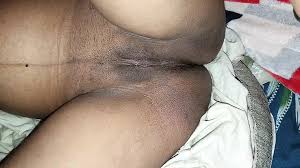 Une belle demi-sœur indienne dans une vidéo de sexe