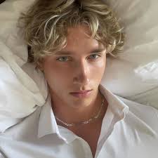 Brady Greer (bradygreer22)