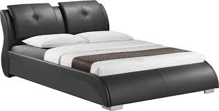 Ce grand lit design en simili blanc ravira les adeptes de modernisme! Lit Simili Cuir 140x200 Cm Avec Sommier Image