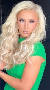 Katina Schroeder's Instagram, Twitter & Facebook