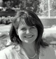 Kristen Fletcher's Instagram, Twitter & Facebook