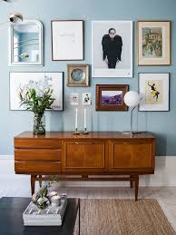 The living room look is livened up by the emerald green accent chair, and the oriental rug gives this room a touch of traditional appeal. Home Decor Living Room Modern Vintage Decor Object Your Daily Dose Of Best Home Decorating Ideas Interior Design Inspiration