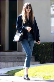 She joined in 2014 and has a bfa from the savannah college of art and design. Dakota Johnson Steps Out For A Solo Shopping Trip In La Photo 4060103 Dakota Johnson Pictures Just Jared