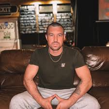 Vicky Ambrose • Facebook