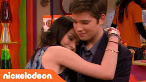 Sam & freddie kiss in ilost my mind icarly. Carly Freddie S First Last Kisses Icarly Tbt Icarly Icarly And Victorious Carly