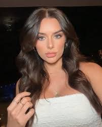 Alyssa Haynes's Instagram, Twitter & Facebook