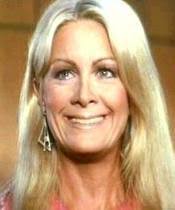 Les relations entre Val,Gary et la famille Ewing.