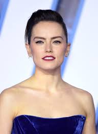 Daisy Ridley At The Star Wars The Rise Of Skywalker European Premiere Celebrity Beauty Daisy Ridley Celebrities