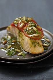 La Recette Du Pave De Saumon Ecossais A La Tomate Et Au Pesto Recettes De Cuisine Cuisine Cuisine Poisson