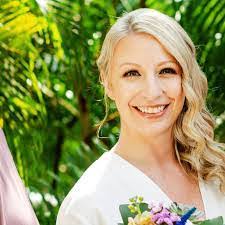 Amber Congdon's Instagram, Twitter & Facebook