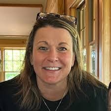 Cyndie Grabowski's Instagram, Twitter & Facebook