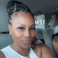 Alexia Wolfe's Instagram, Twitter & Facebook