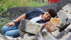 Danilo kamperidis , also known as danilo kamber is a german actor best known for his role of lenny sander on how to sell drugs online (2019). Die Pfefferkorner Staffel 11 Drehbericht Zur Folge 140 Blutenregen Ndr De Fernsehen Sendungen A Z Pfefferkorner Backstage