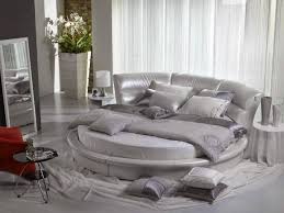Biancheria per la casa, pigiami uomo, donna e bambino, letto, bagno e cucina. Un Letto Tondo In Camera Da Letto Ecco 27 Esempi Magnifici