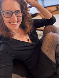 If you were born in or before the 70s, give me a hi 👋