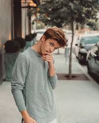 Having landed recurring roles such as 'max', on the cbs medial drama code black opposite marcia gay. Alex Lange