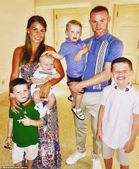 Play three defensive midfielders, start marcus rashford and drop phil foden and jack grealish, as he names his xi to face 'tougher than. Innerhalb Wayne Und Coleen Rooney S 250k In Der Woche Barbados Villa Aktuelle Boulevard Nachrichten Und Fotogalerien Zu Stars Sternchen