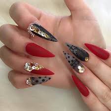 Black and red nail art designs,black and red nail ideas,black and red nails,halloween nails. 23 Red And Black Nails To Copy In 2021 Stayglam