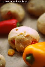 In den meisten backrezepten wird als zutat meistens backpulver angegeben, aber in manchen amerikanischen rezepten findet man oft als zutat natron (baking soda) oder auch backpulver und natron. Probieren Und Studieren Pizza Brotchen Ohne Hefe