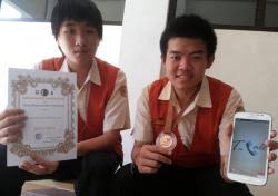 Hendrikus dan menjadikannya sebagai rumah kedua. Karya Siswa Smak St Hendrikus Surabaya Raih Ibia Dari Hongkong Surya