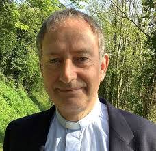 Roger Leake's Instagram, Twitter & Facebook