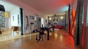 Wenn du eigentümer einer erotik wohnung, eines bordells oder eines nachtclubs bist, aber deine räumlichkeiten verkaufen oder vermieten möchtest, hast du auf kollegin.de die möglichkeit deine. Geheimes Liebesnest Ihr Erotik Apartment In Linz Traun Oo