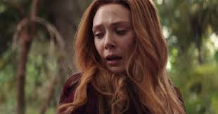 Elizabeth Olsen quer traje com menos decote para a Feiticeira Escarlate nos  próximos filmes da Marvel