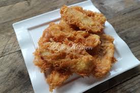 According to historians, this was a dish first brought to southeast asia through colonisation. Pisang Goreng Rangup Yang Sedap Azie Kitchen