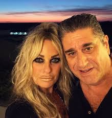 Janessa Russo's Instagram, Twitter & Facebook